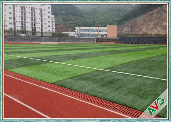 Çin SGS Kolay Bakım Futbol Çimi PP + File Destekli Suni Çim Tedarikçi